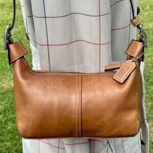 COACH Vintage Soft Legacy Demi Hobo 9564 Camel Silver Adjustable Strap Hang Tag
